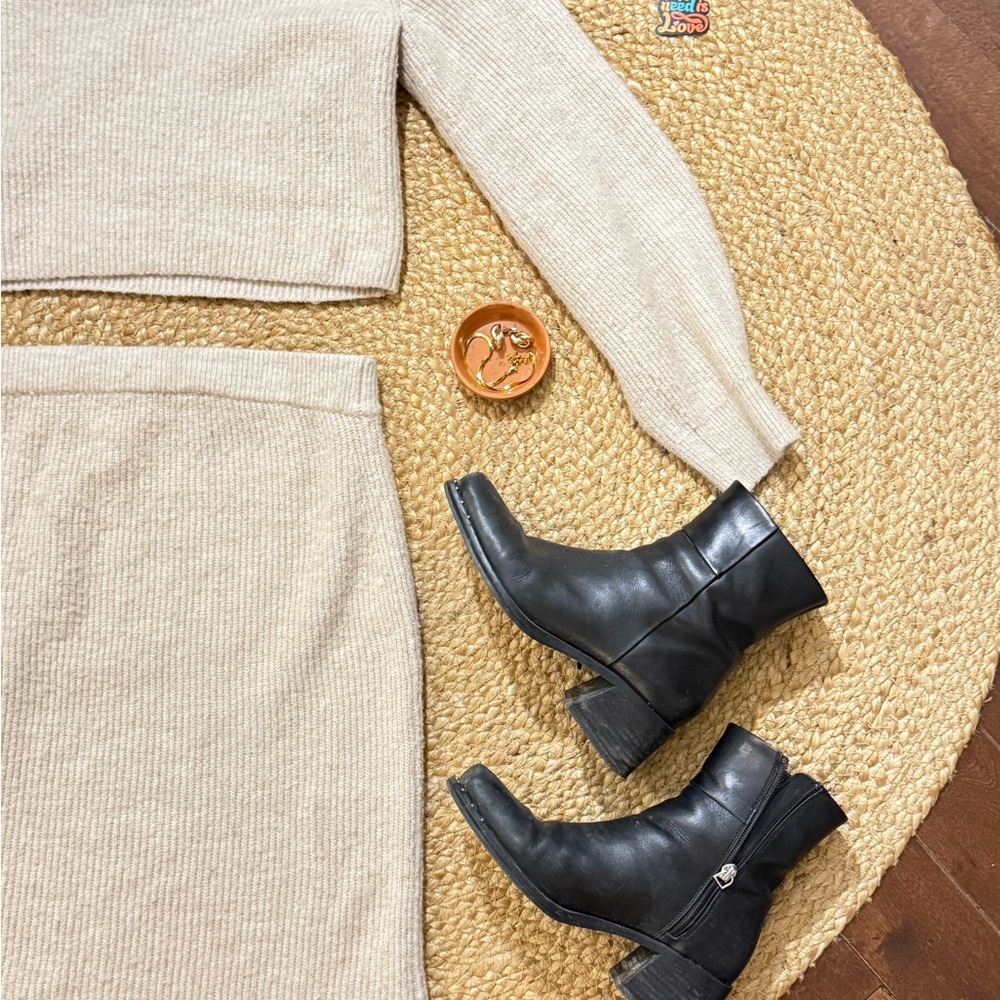 H & M Light Beige 2 Piece Rib Knit Set - Picture 5 of 10